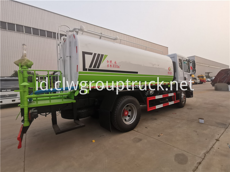 Water Truck 9